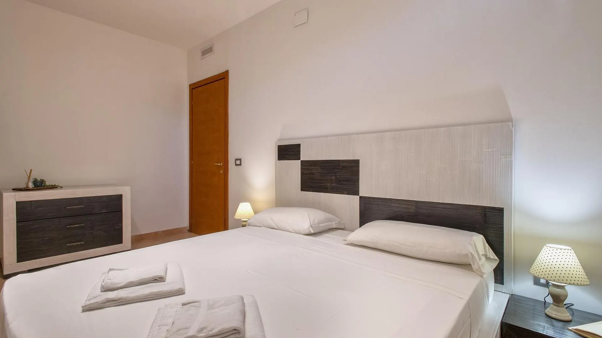 Villa Olivetta Con Piscina アルゲーロ